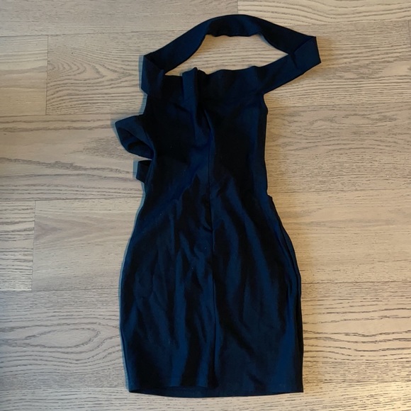 Black cut out dress - Picture 2 of 3